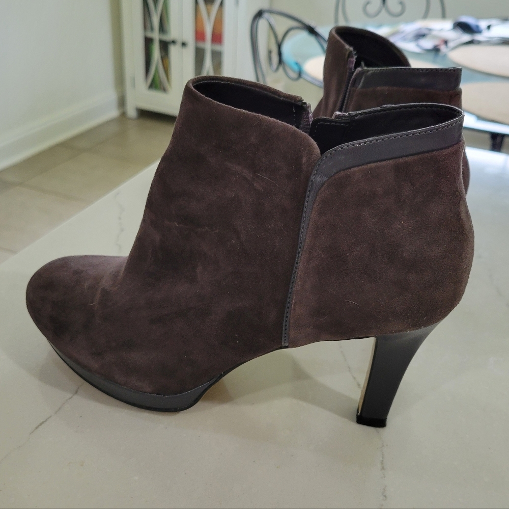 Clark Suede Ankle Boots, Size 8, Color Is A Purple - Brown